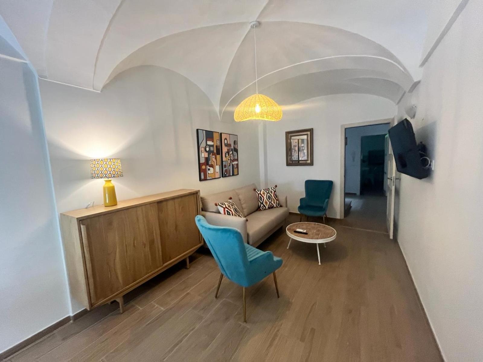 Apartamento Plaza San Francisco Trujillo Exterior photo